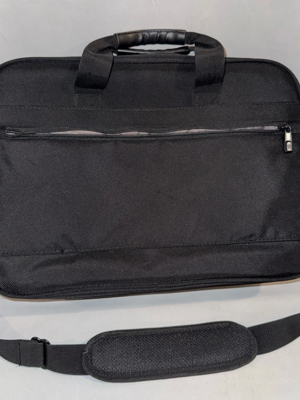 Samsonite Black Laptop Briefcase with Front Organizer and Padded Strap